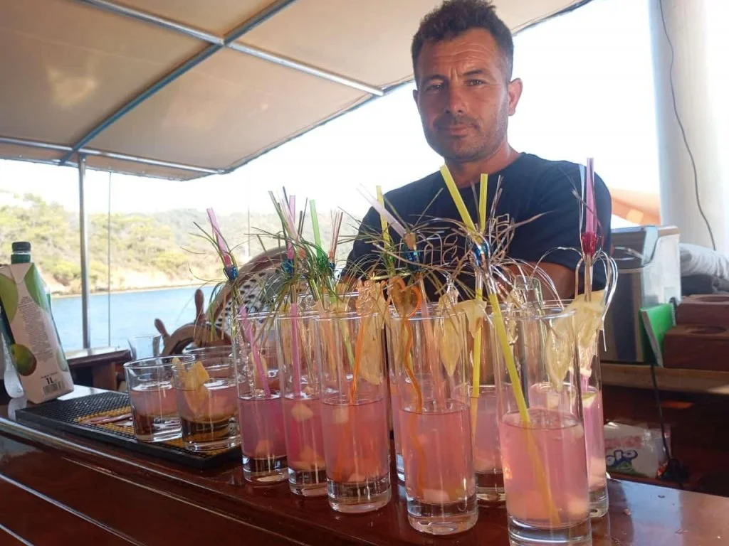 費特希耶奧林波斯派對之旅