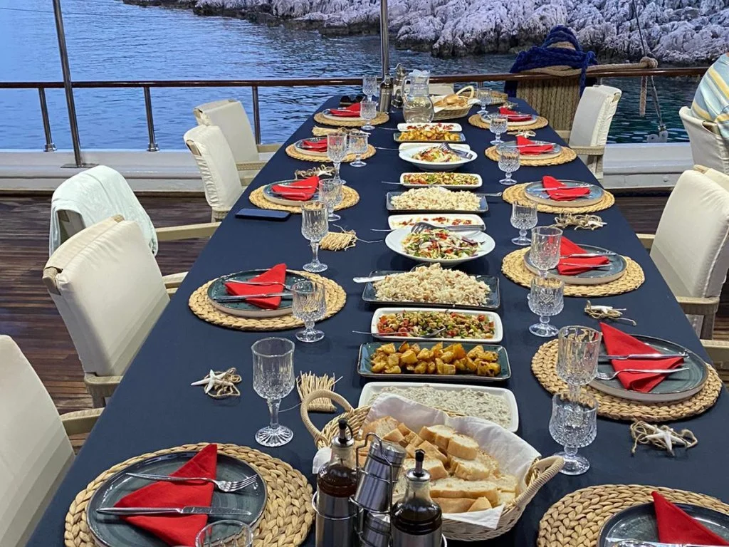 費特希耶奧林波斯派對之旅