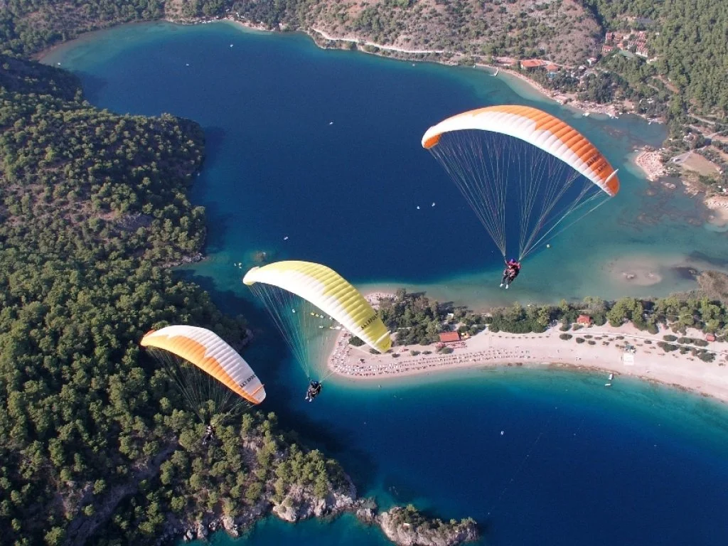 Paragliding