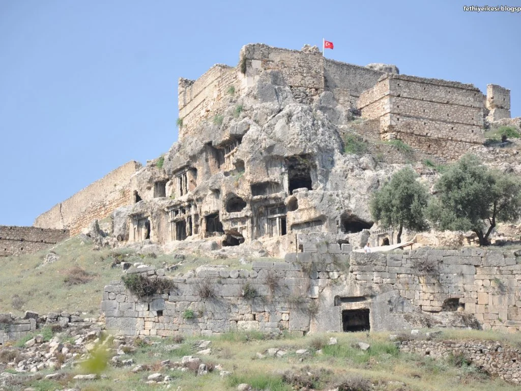 萨克利肯特、Tlos、雅卡公园