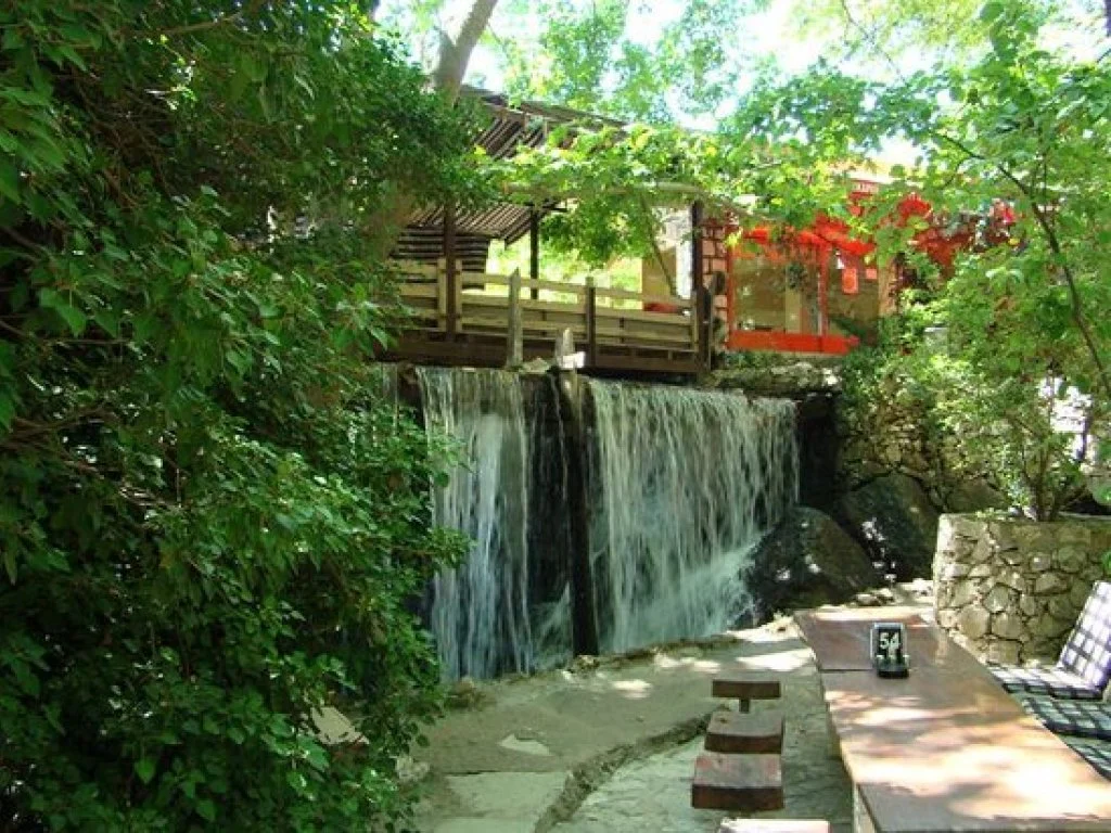 萨克利肯特、Tlos、雅卡公园