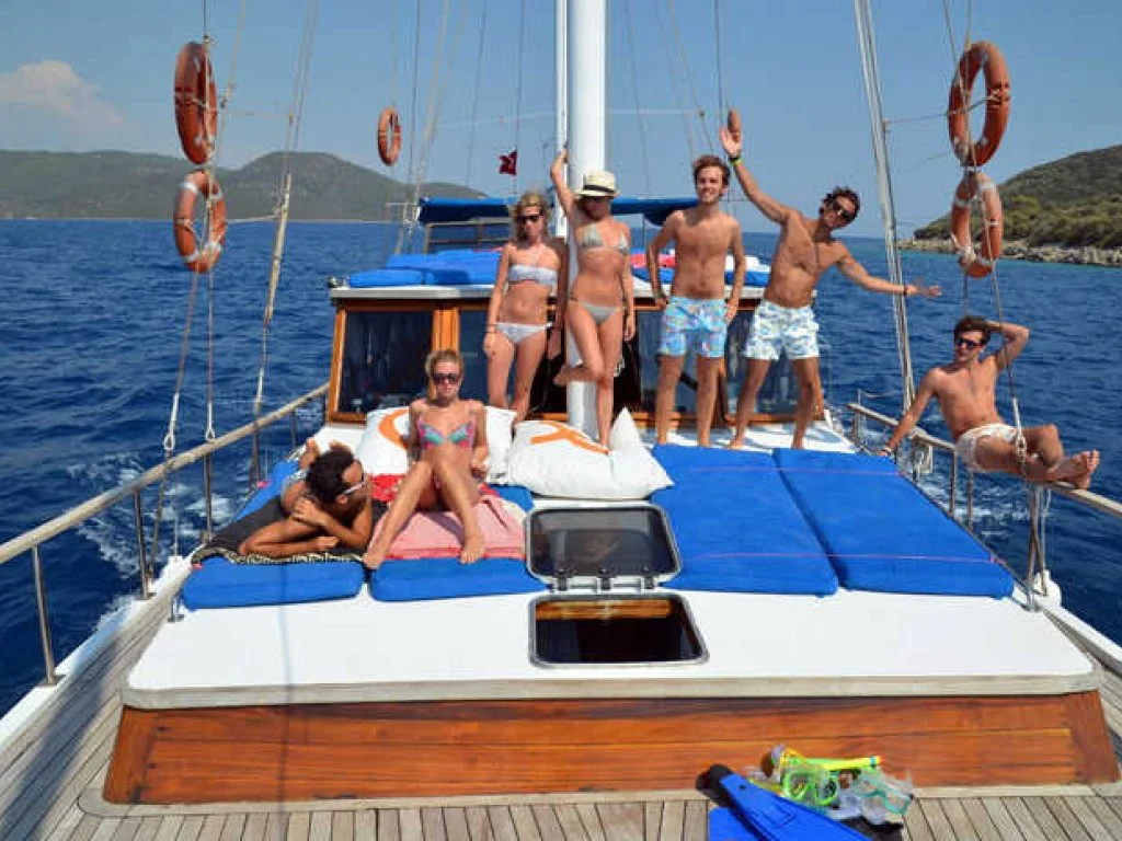 12 Islands Boat Trip