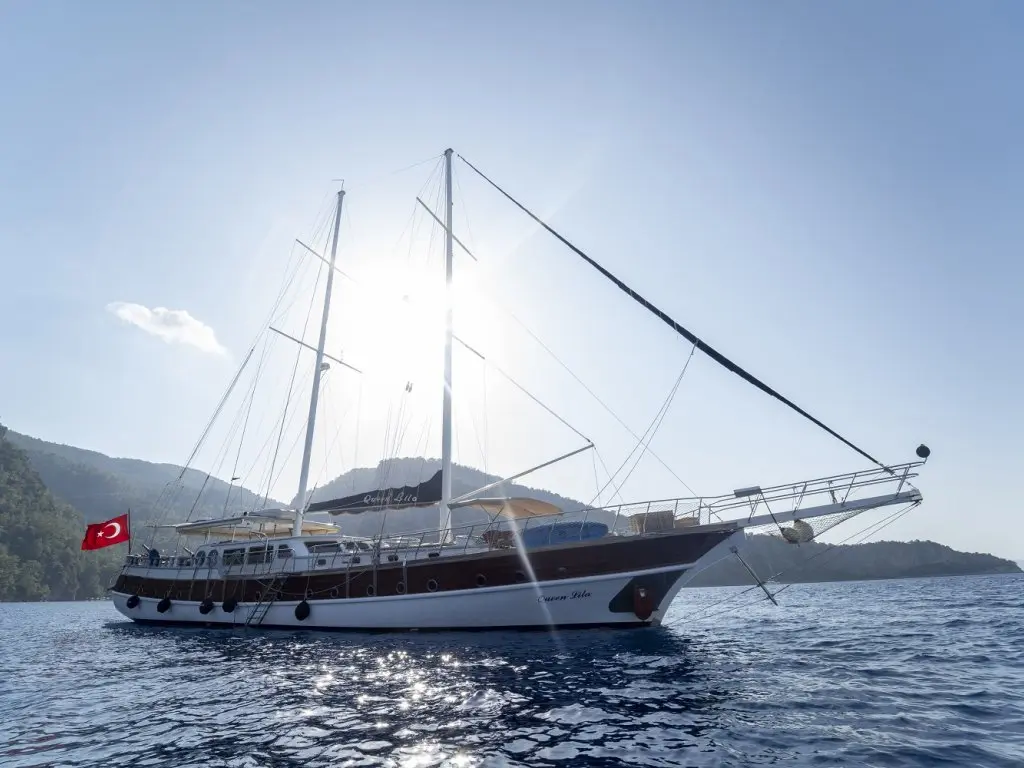 Queen Lila Gulet