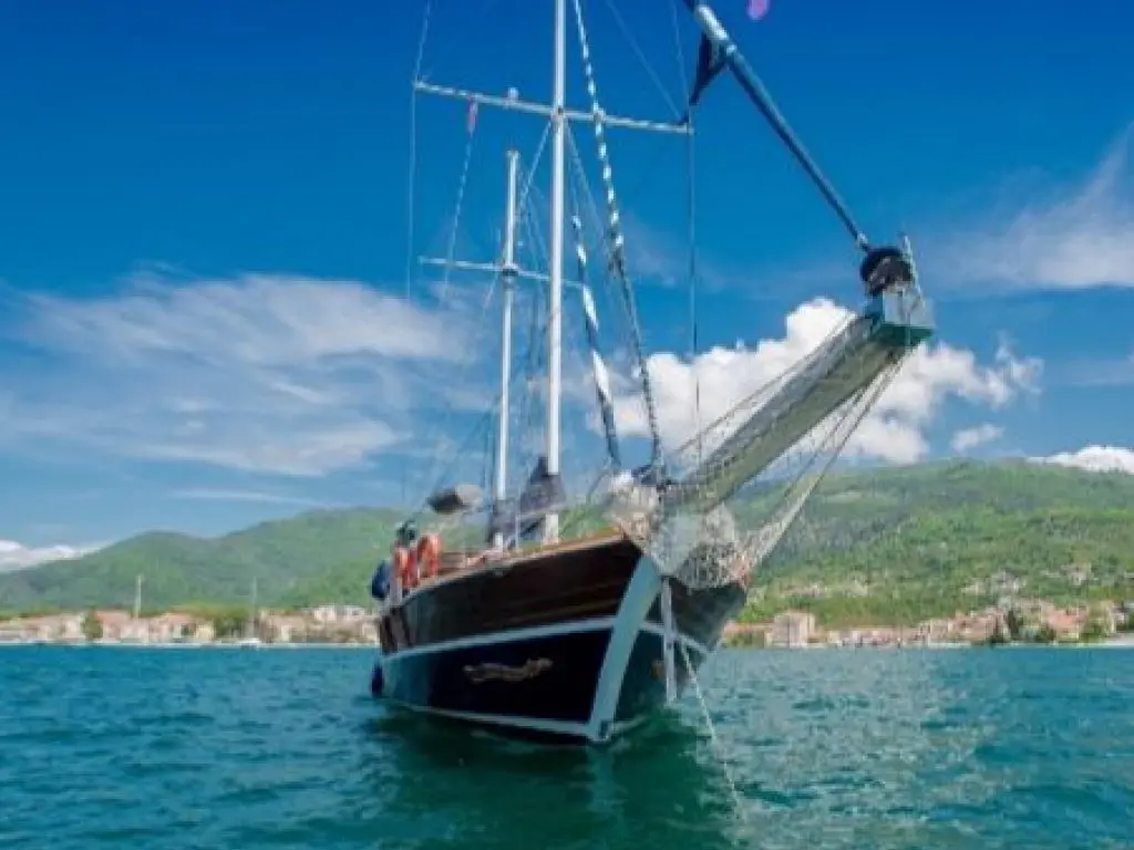 Adatepe 4 Gulet