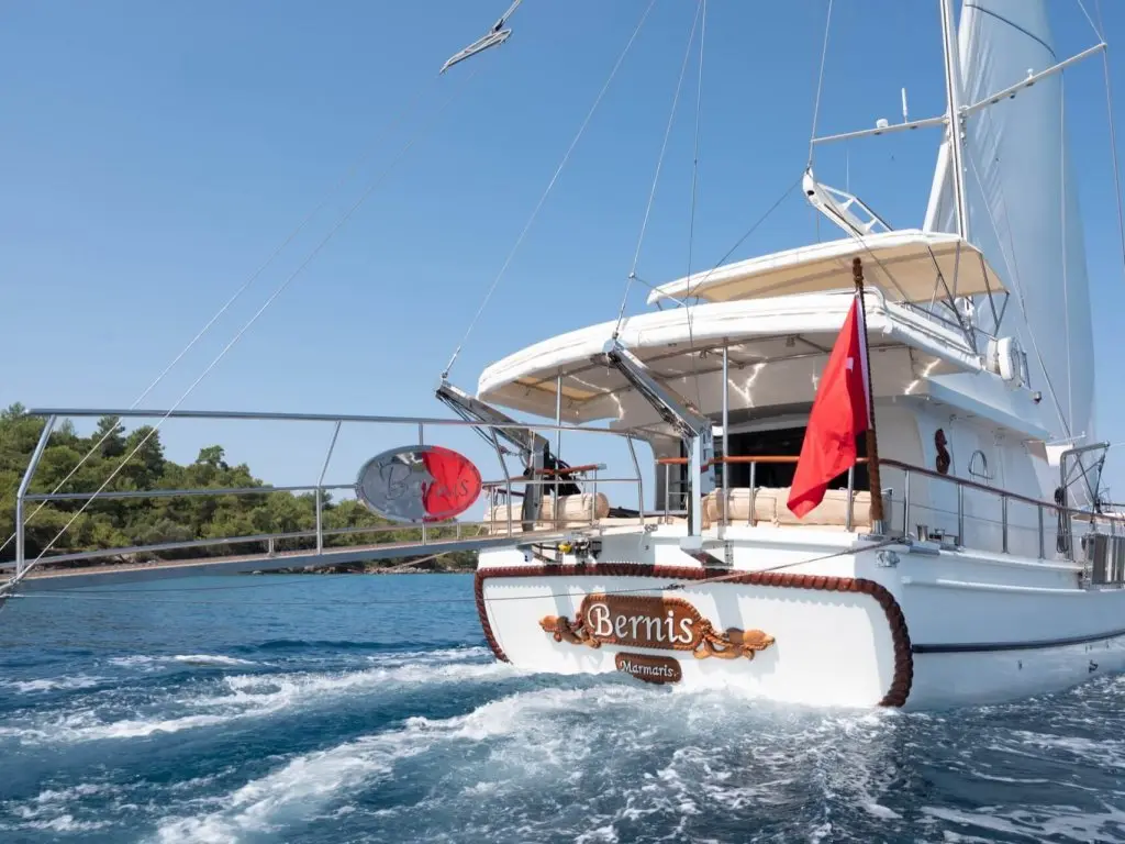 Bernis Gulet