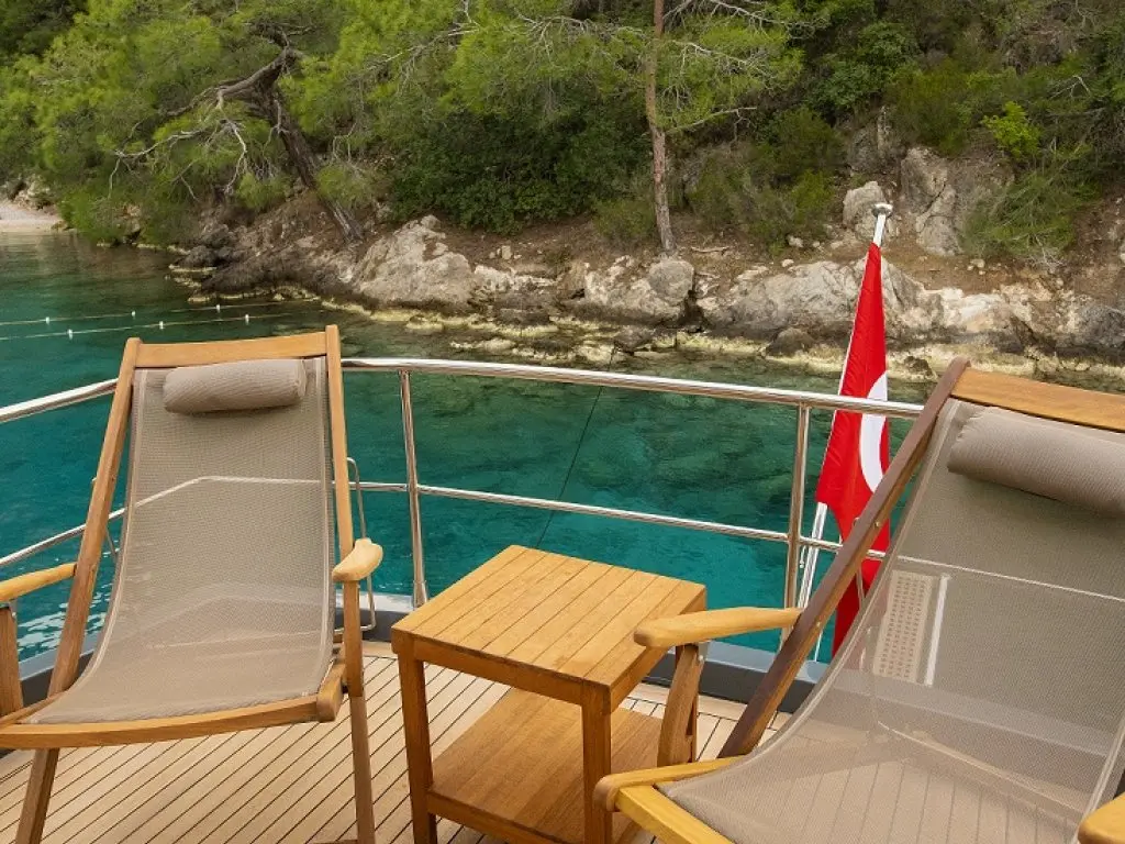 Golden Blue Motoryacht