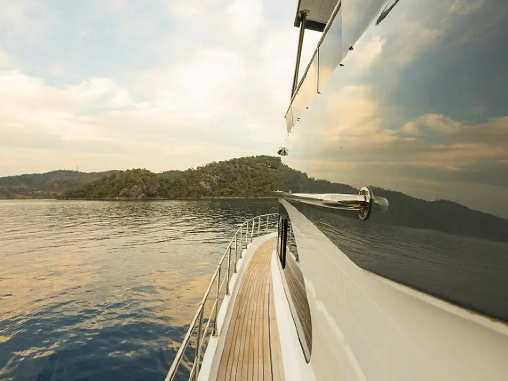Golden Blue Motoryacht