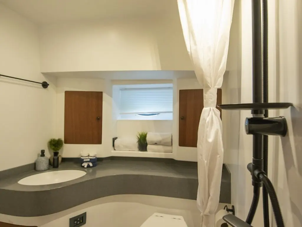 Golden Blue Motoryacht