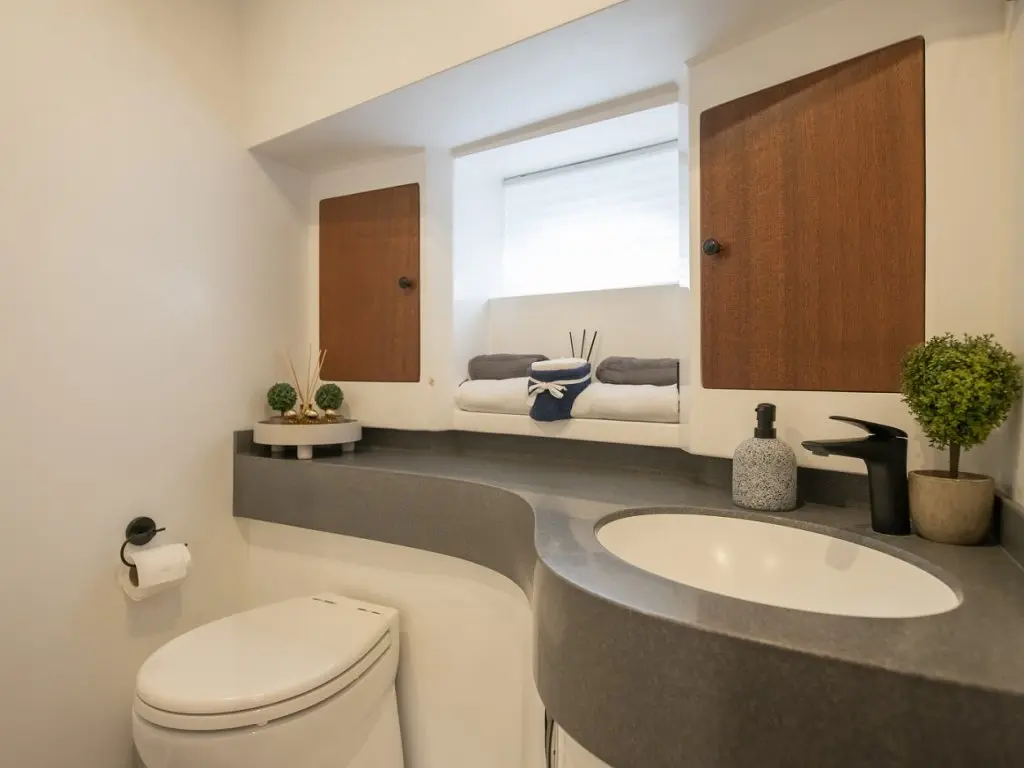 Golden Blue Motoryacht