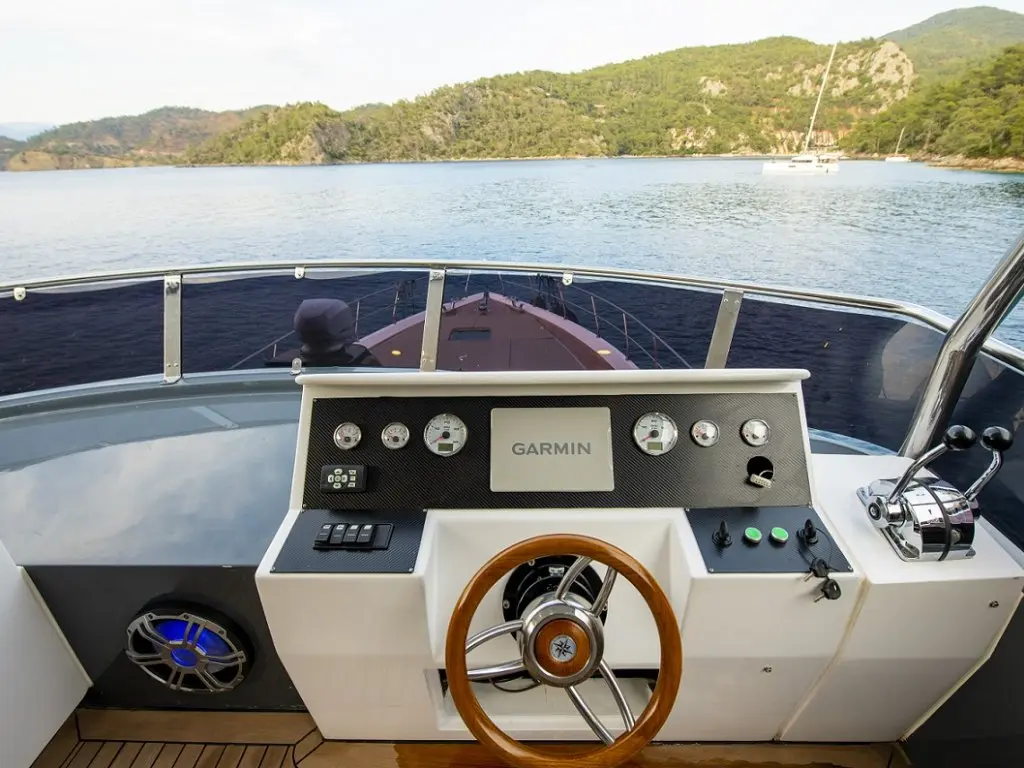 Golden Blue Motoryacht