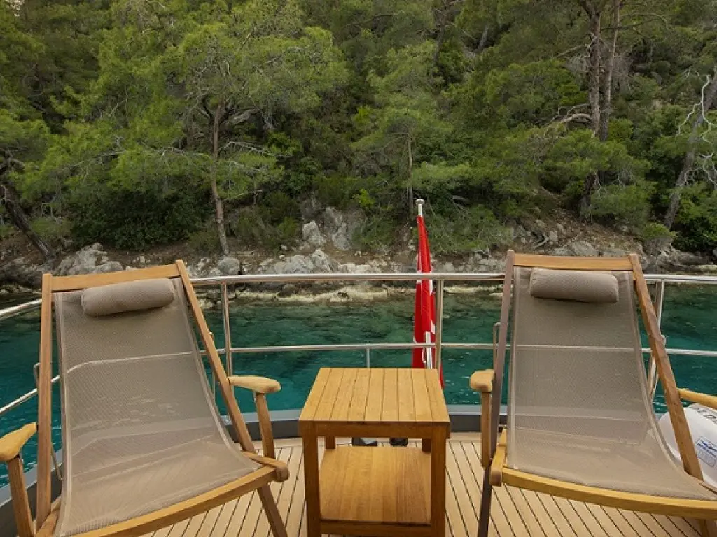 Golden Blue Motoryacht