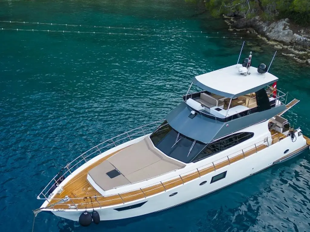 Golden Blue Motoryacht