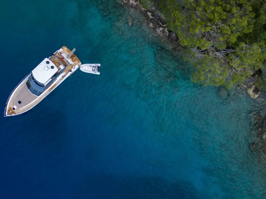Golden Blue Motoryacht