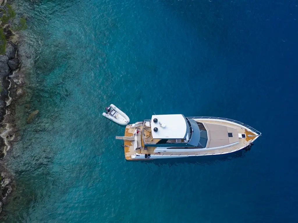 Golden Blue Motoryacht
