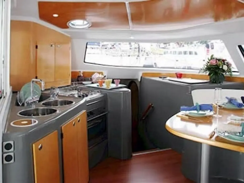 Catamaran Lavezzi 40